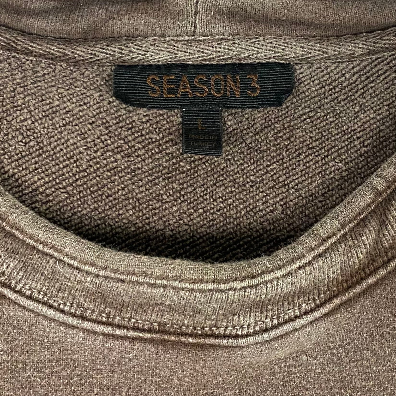 YZY SZN 3 True Onyx Crewneck