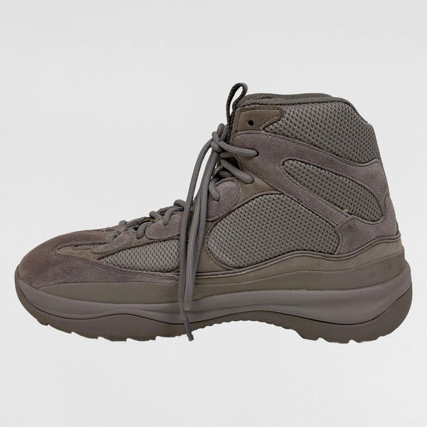 YZY SZN 7 Suede Desert Boots In Cinder