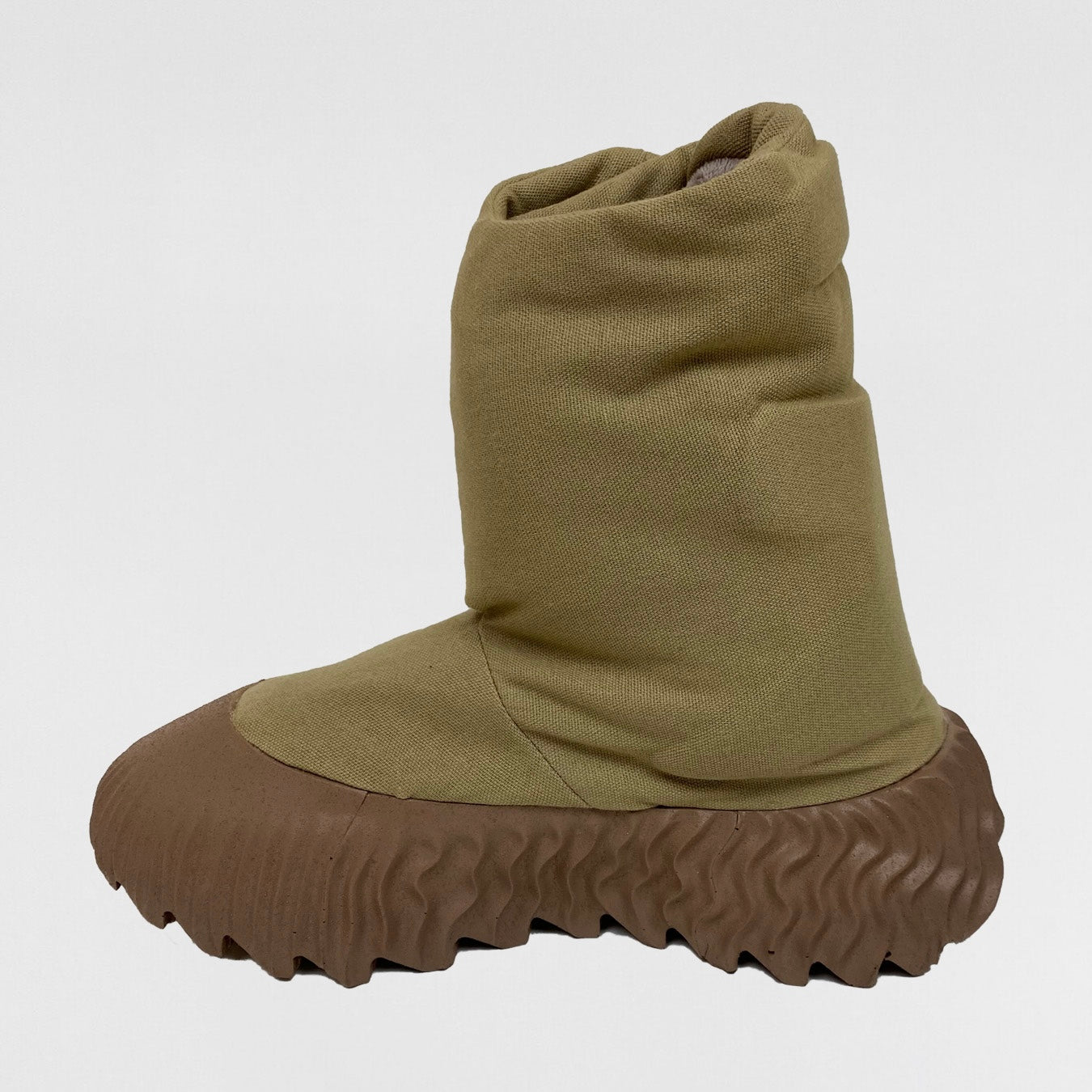 YZY SZN 8 Unreleased Sherp Padded Sample Boots