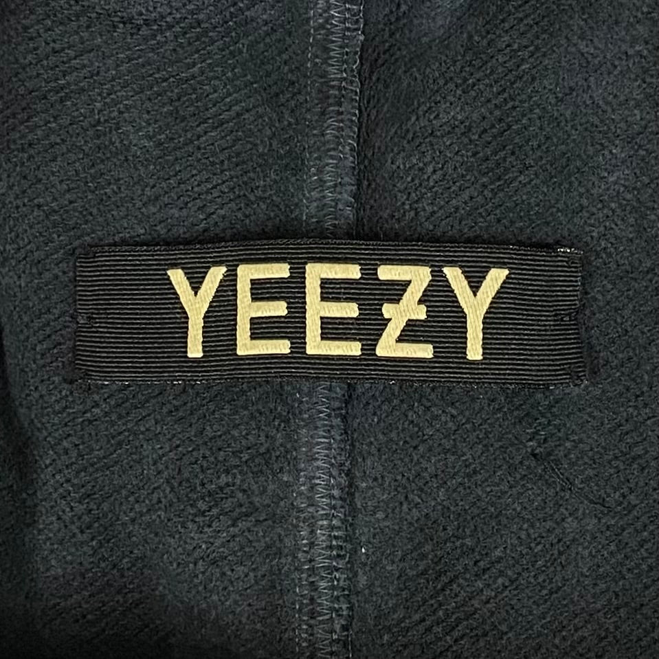 YZY SZN 1 Beluga Runway Sample Shorts