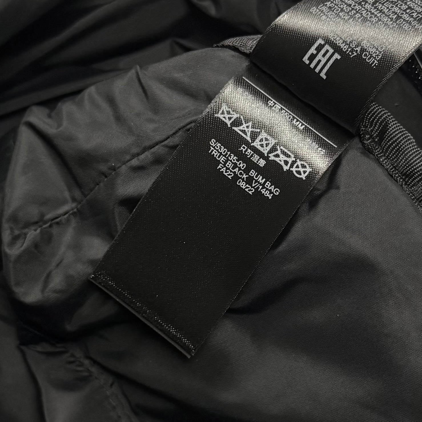 YGEBB 2022 Bum Bag In True Black