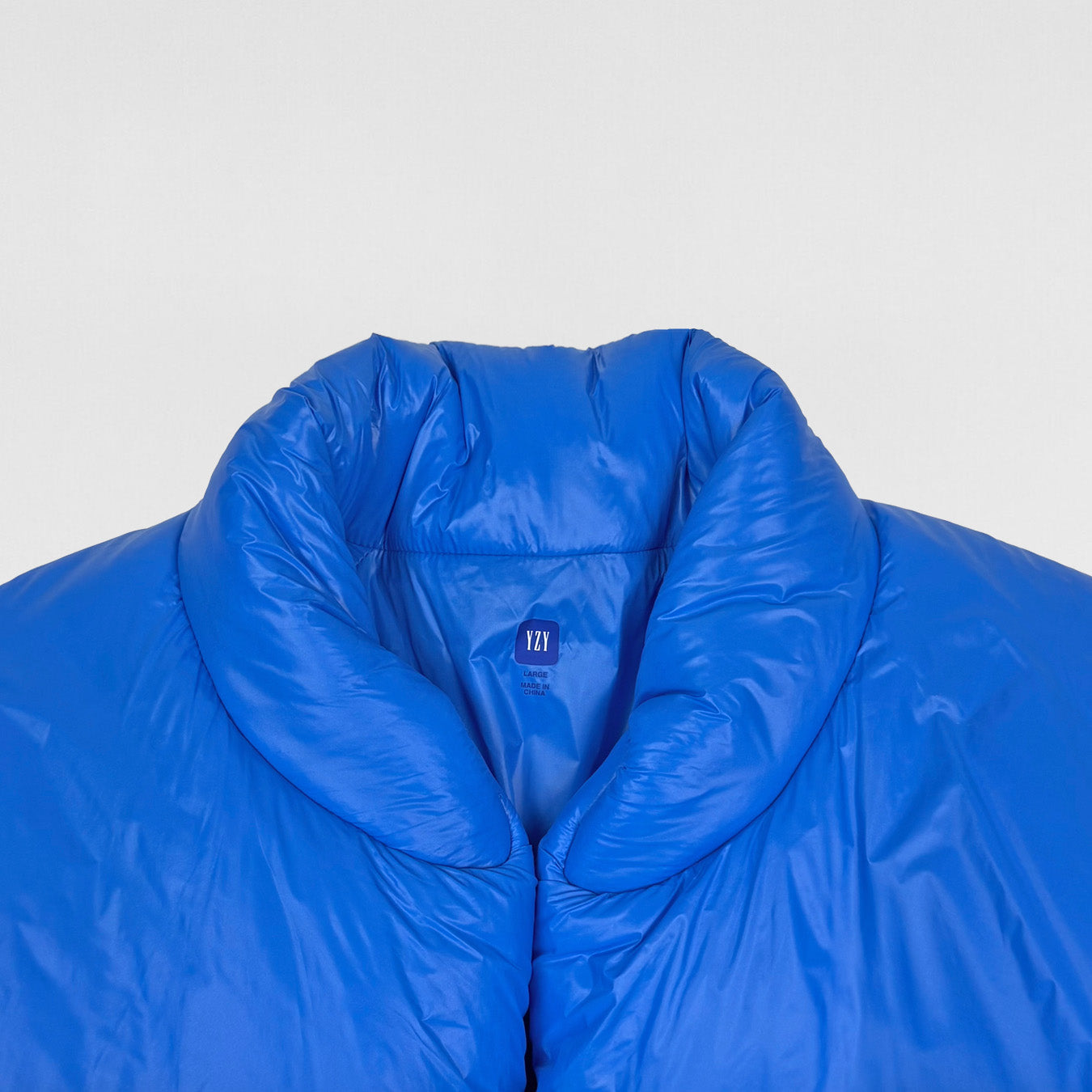 YGEBB 2022 Round Jacket In Blue