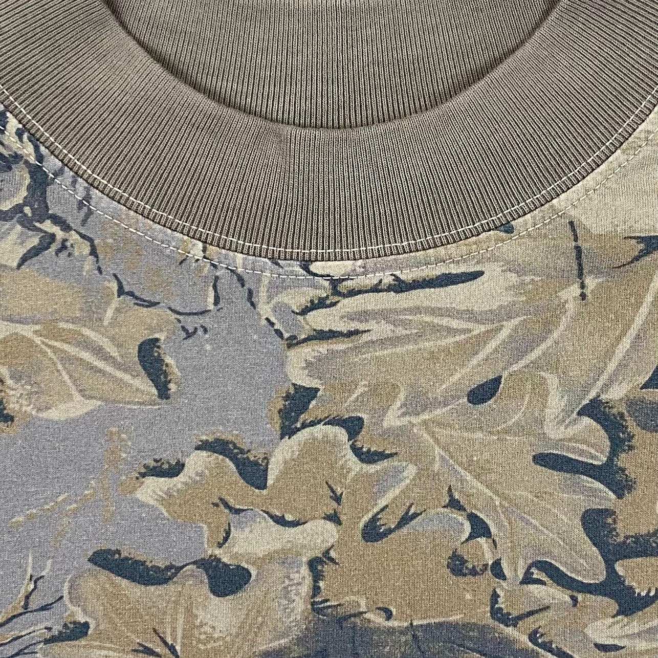 YZY SZN 4 Camo Pocket Long Sleeve