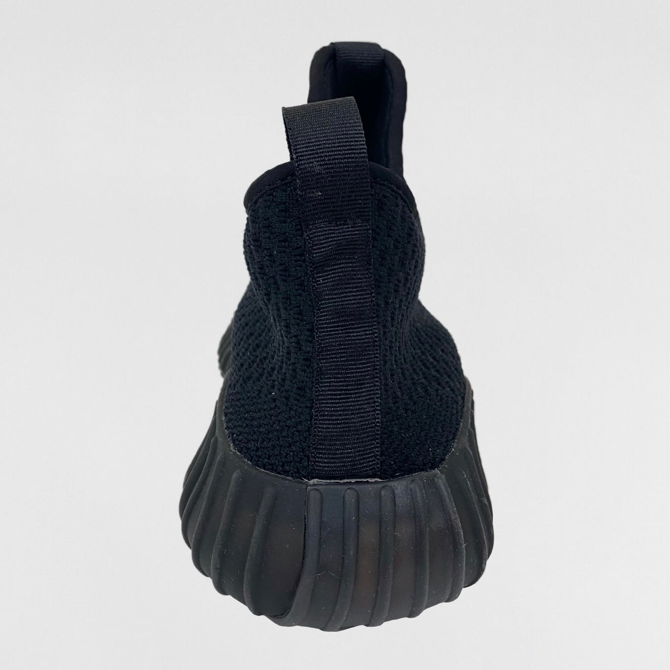 YZY BST 2016 Unreleased 650 V2 Samples In Black