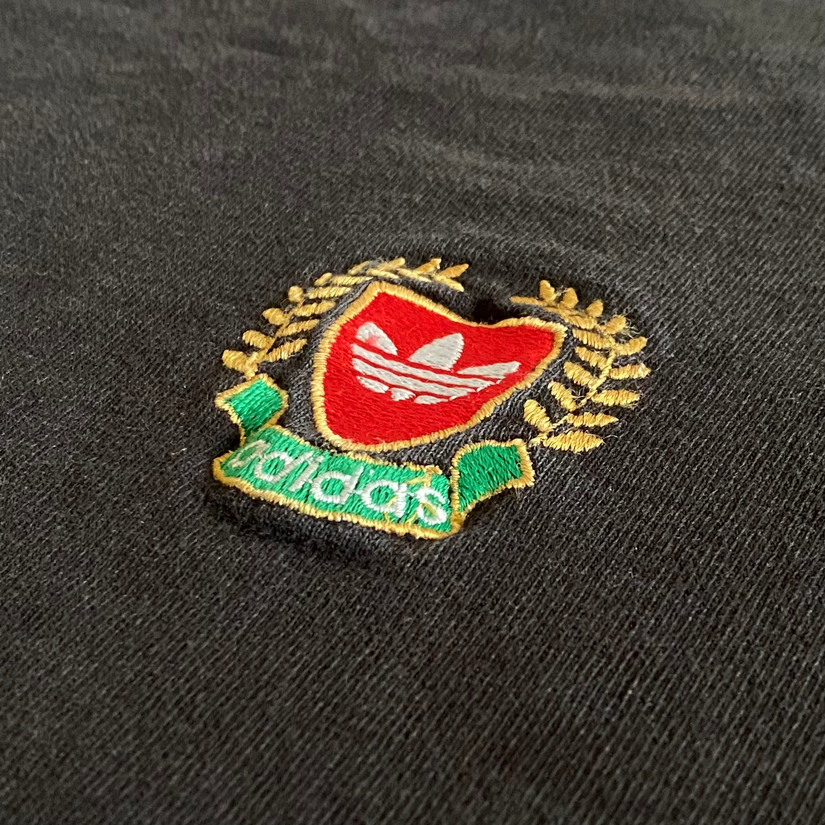 Vintage Adidas 90’s Crest Boxy Tee