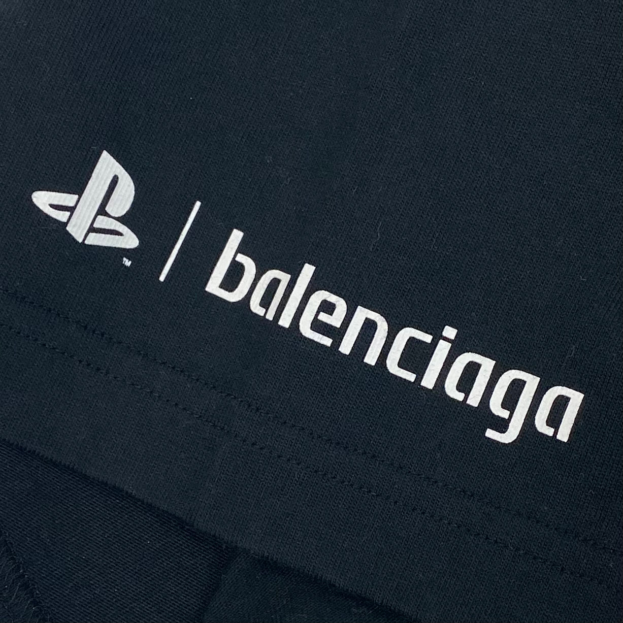 YE24 2022 Multi Logo Tee